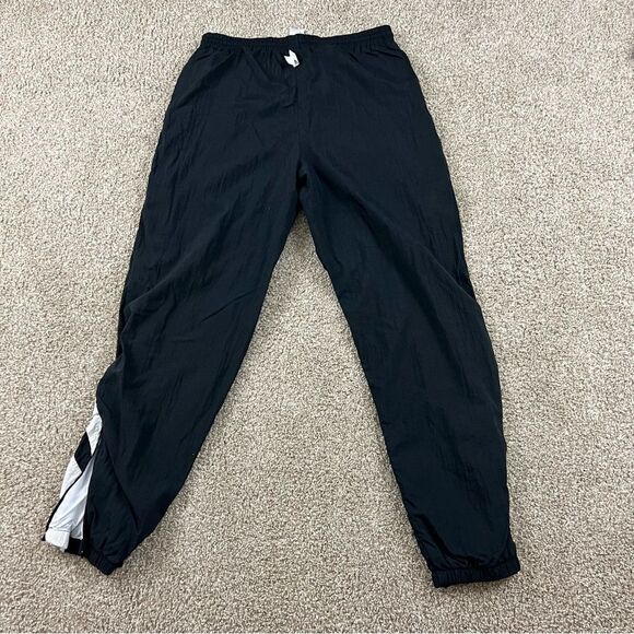 Vintage Adidas Swishy windbreaker training paint men's L - Picture 3 of 7